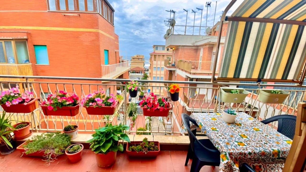 Penthouse Salus Sea View Terrace Διαμέρισμα Λίντο ντι Όστια Εξωτερικό φωτογραφία